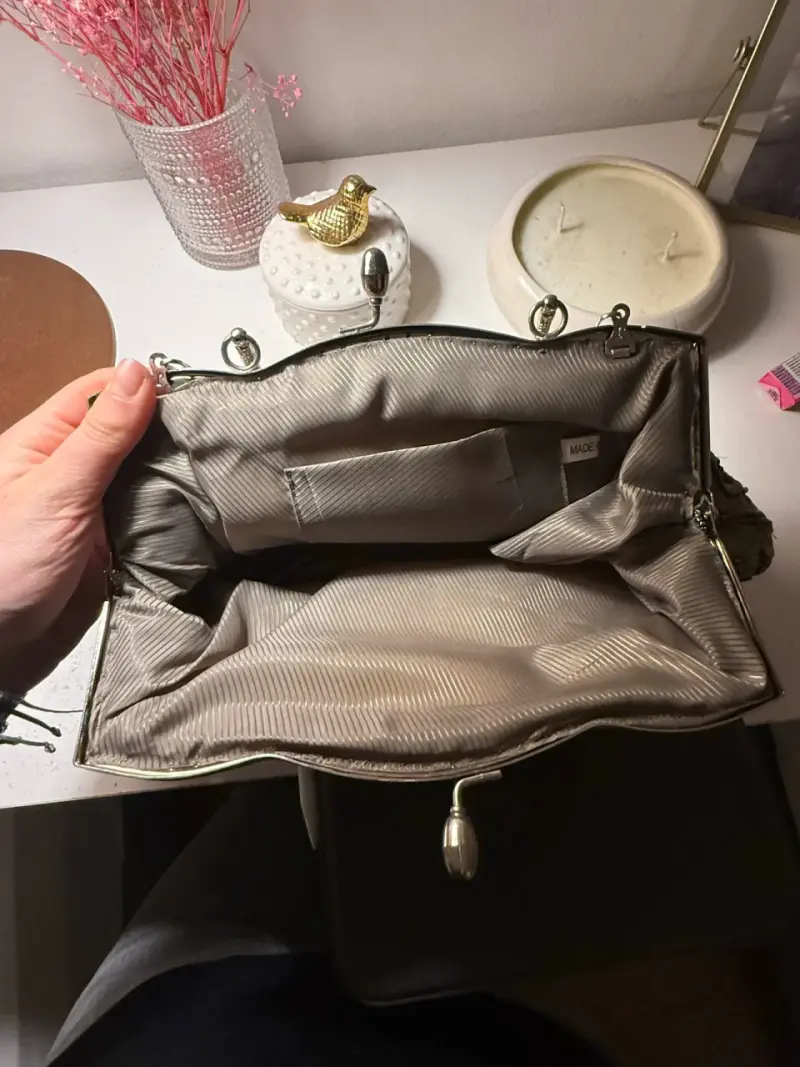 Cartera de mano bordada elegante - 4