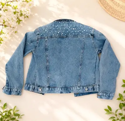 Chaqueta de mezclilla con perlas para mujer - miniatura 2