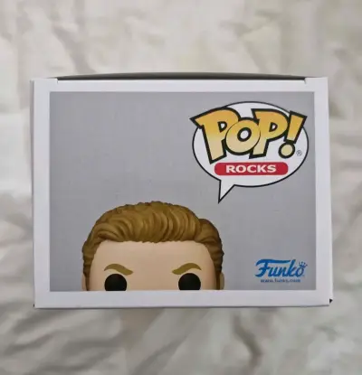 Figura Funko Pop James Hetfield Metallica - miniatura 3