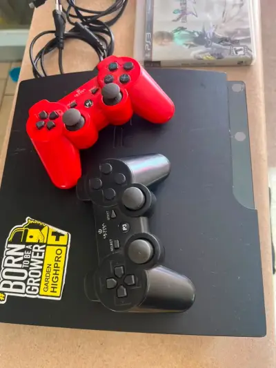 Consola PS3 con dos controles y juegos incluidos - miniatura 2