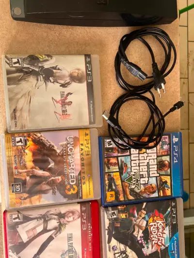 Consola PS3 con dos controles y juegos incluidos - miniatura 5