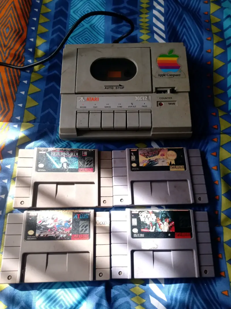 Consola Atari XC12 con juegos Super Nintendo