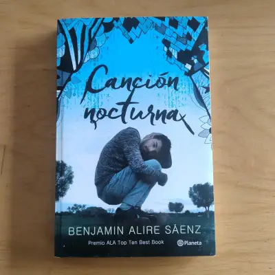 Libro 'Canción Nocturna' - Benjamin Alire Sáenz - miniatura 1
