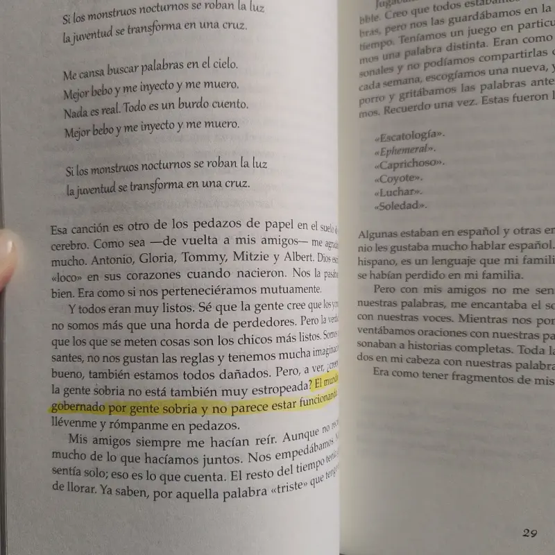 Libro 'Canción Nocturna' - Benjamin Alire Sáenz - 3
