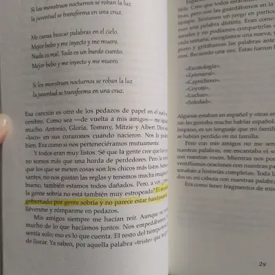 Libro 'Canción Nocturna' - Benjamin Alire Sáenz - miniatura 3