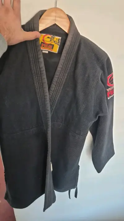 Kimono de Jiu-Jitsu Negro Fuji Victory - miniatura 1