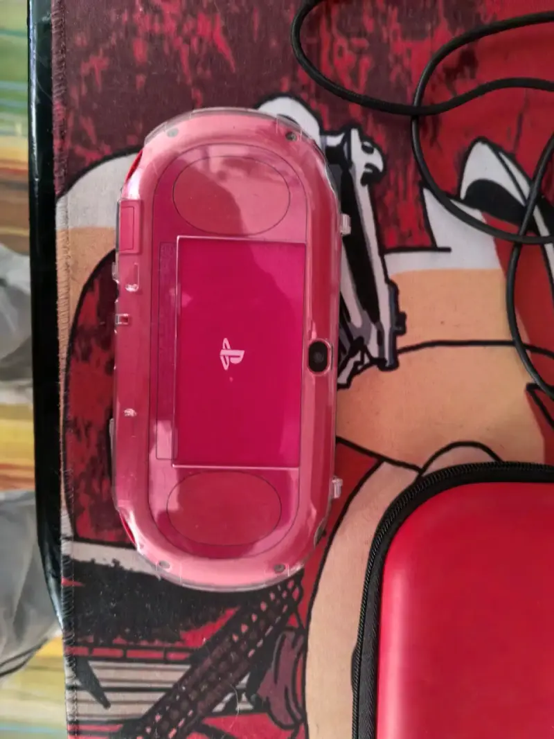PS Vita Rosa Japonesa Hackeada 64GB - 2