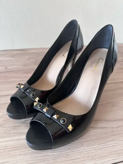 Zapatos de tacón abiertos negros con tachas Gael - miniatura 1