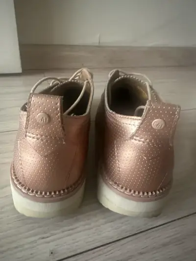 Zapatos de mujer dorados con plataforma - miniatura 4