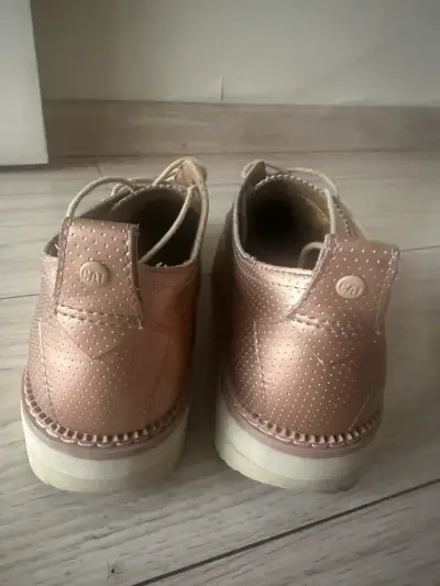 Zapatos de mujer dorados con plataforma - miniatura 5