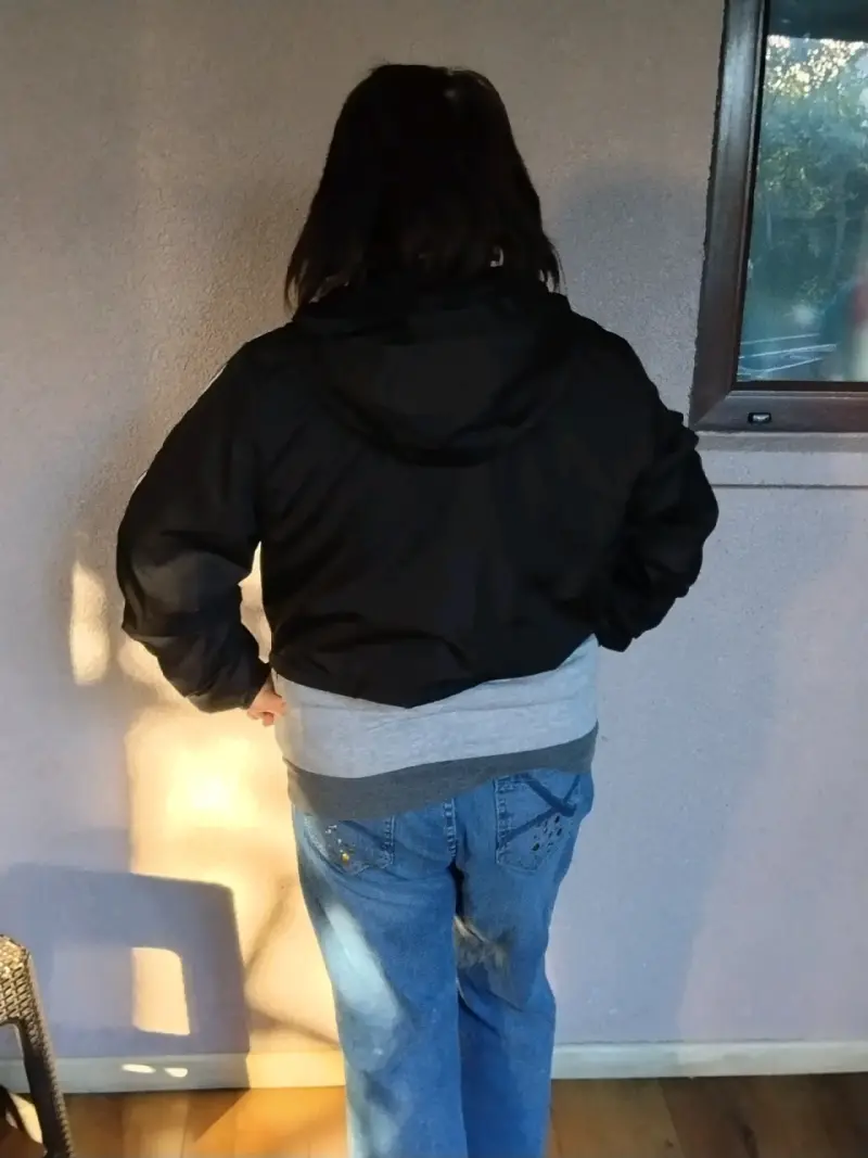 Chaqueta deportiva negra NGX con capucha - 3