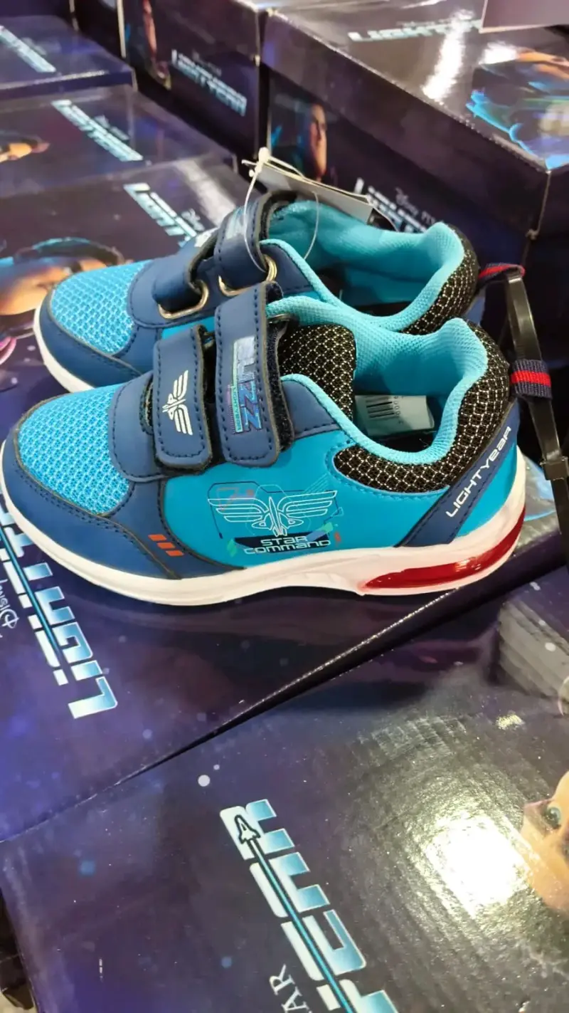 Zapatillas infantiles Lightyear y Minecraft - 1