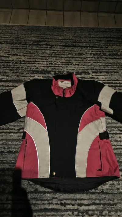 Chaqueta de moto para mujer con diseño rosado - miniatura 2