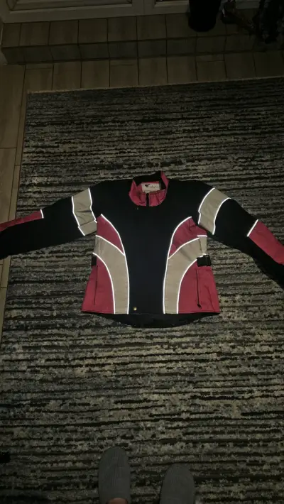 Chaqueta de moto para mujer con diseño rosado - miniatura 4