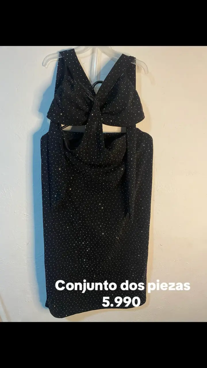 Conjunto de dos piezas negro con brillo