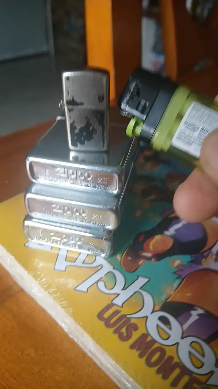 Encendedores Zippo de colección metálicos - 3