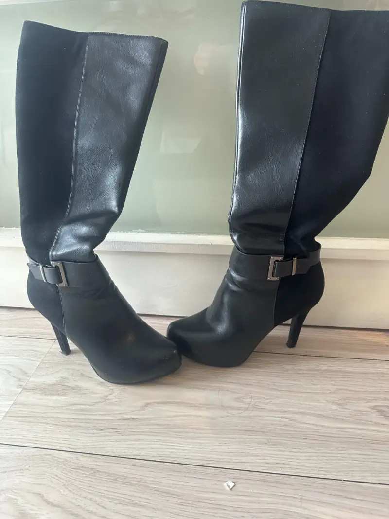 Botas de cuero negras con tacón alto - 2