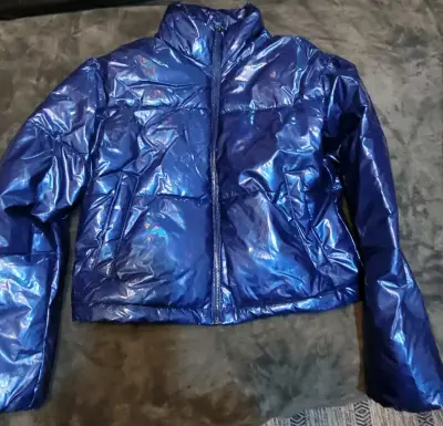 Chaqueta acolchada azul metálico para mujer - miniatura 1