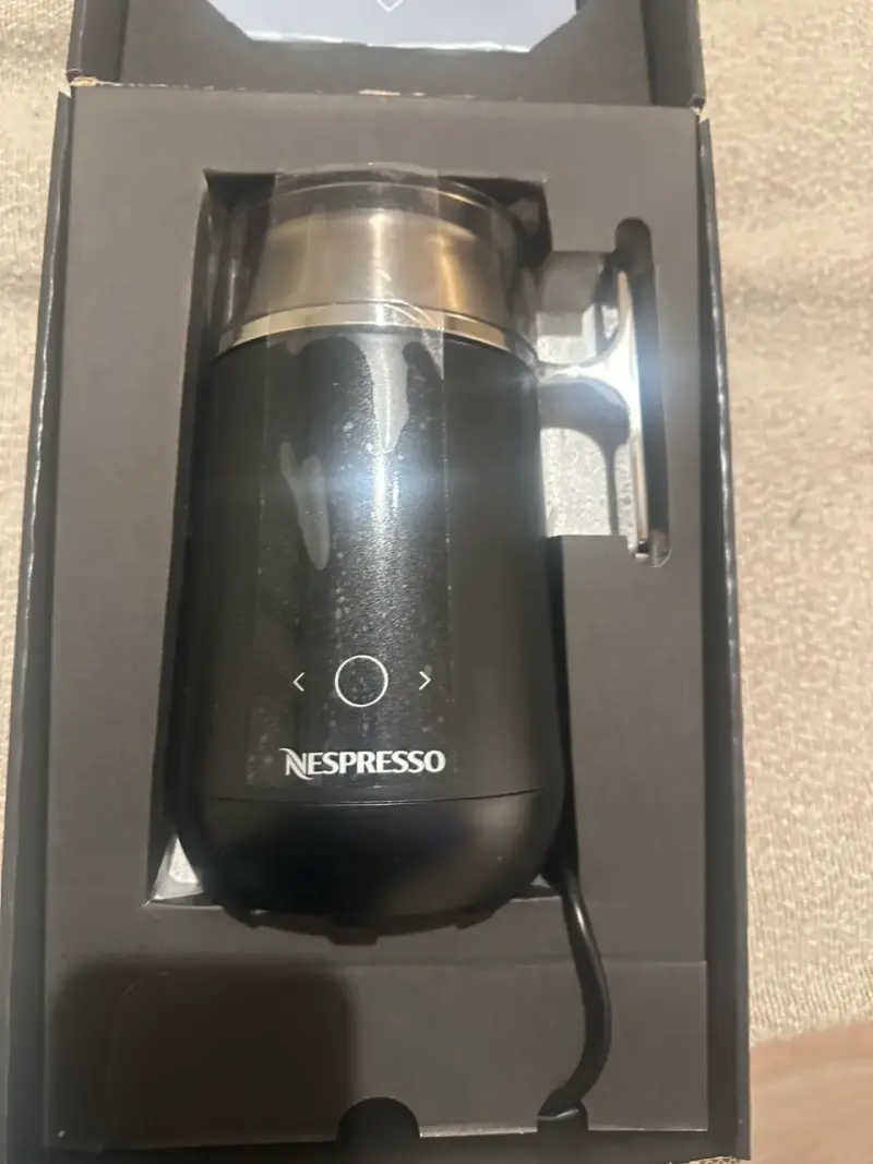 Espumador Barista de Leche Nespresso Negro