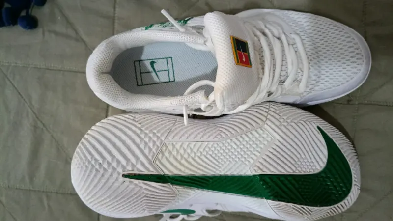 Zapatillas deportivas blancas con detalles verdes Nike - 5