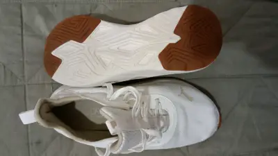 Zapatillas deportivas blancas con detalles verdes Nike - miniatura 6
