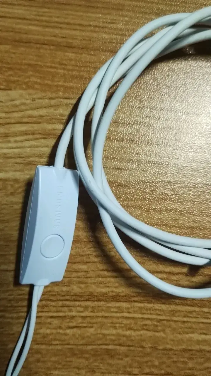 Reproductor MP3 Con audífonos y tarjeta 8gb - 4