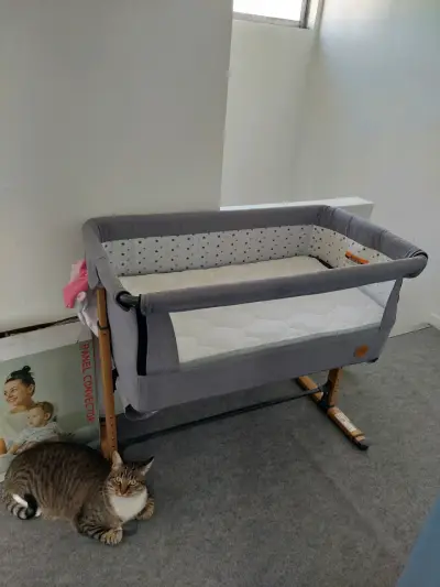 Cuna colecho gris con colchón incluido - miniatura 1