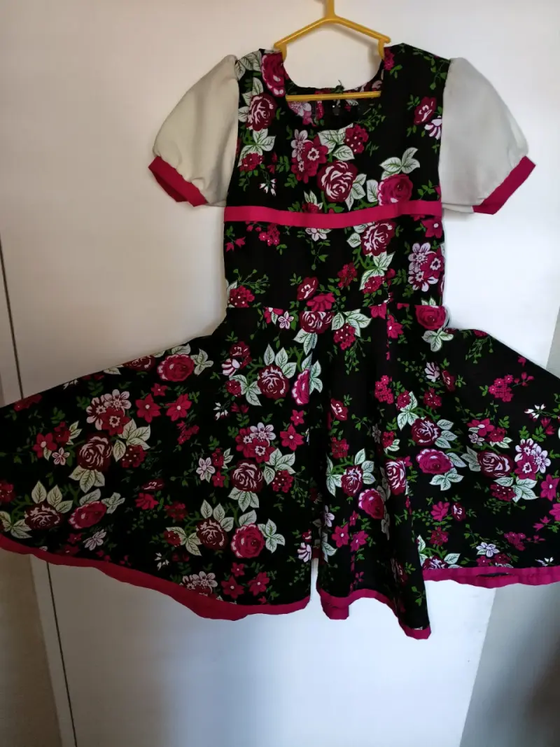 Vestido de huasa l con detalles rosados - 2
