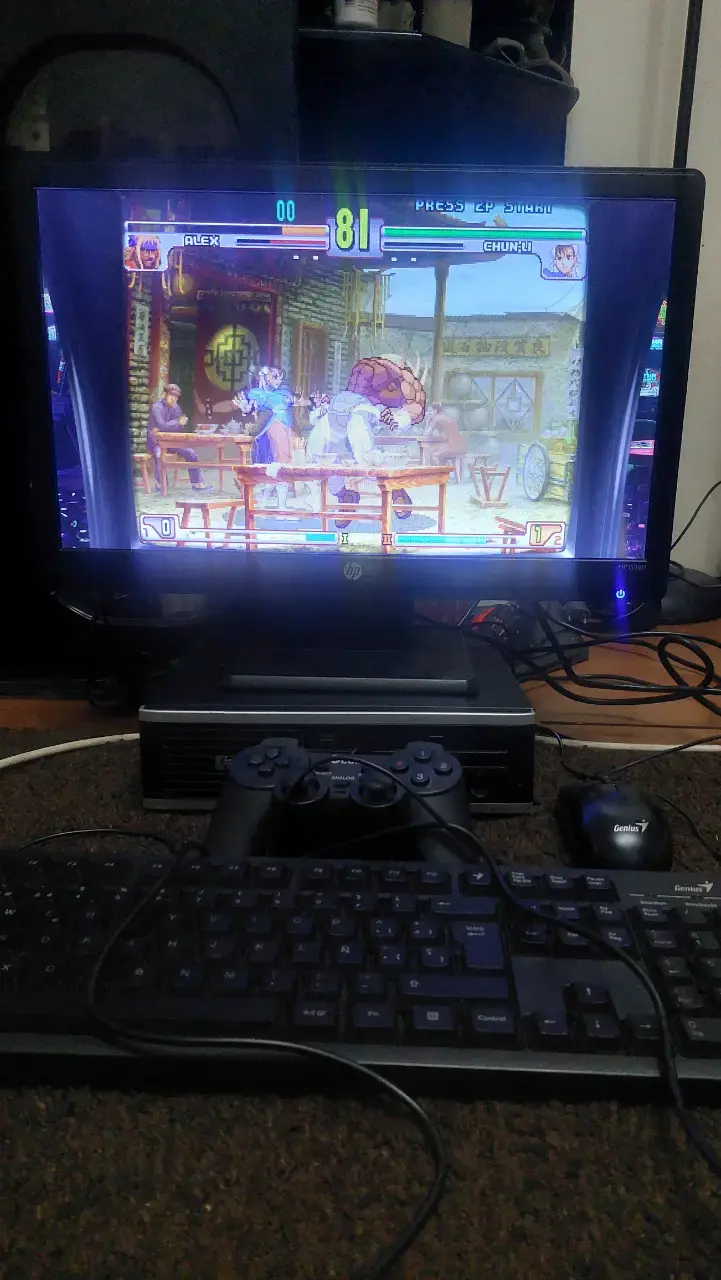 Pc arcade retro con control +5000 juegos - 2