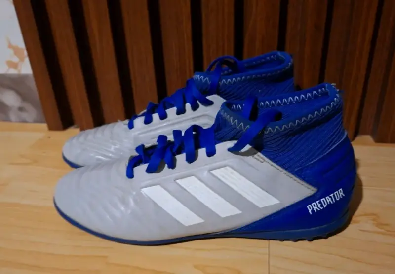 Zapatillas de Fútbol Adidas Predator Azul y Blanco - 1