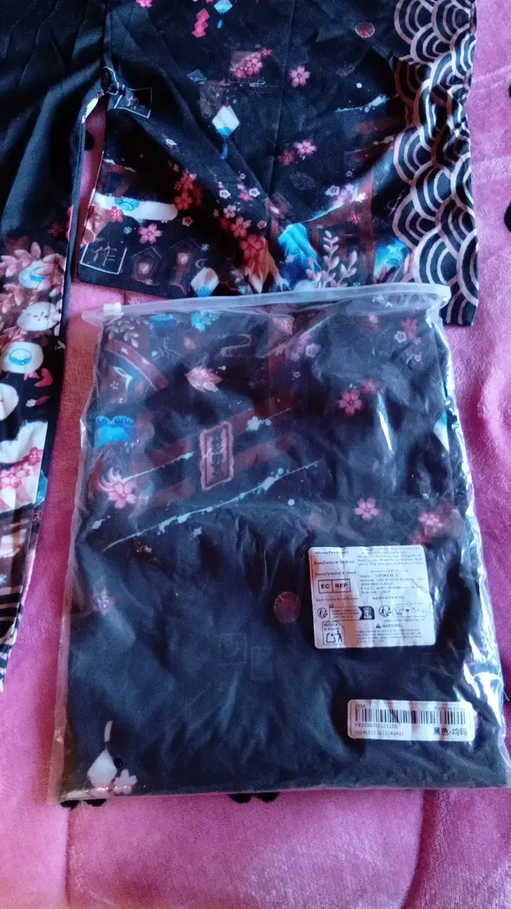 Kimono japonés con diseño floral - 2