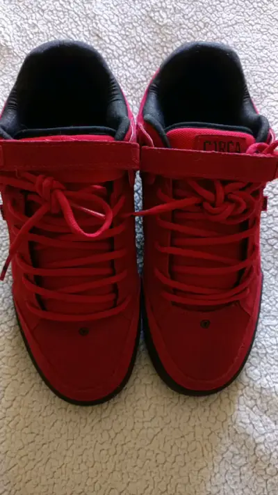 Zapatillas rojas Circa para hombre - miniatura 1