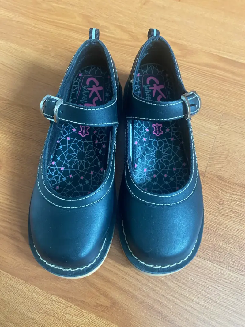Zapatos escolares negros para niña CK School - 1
