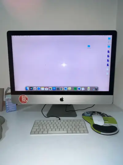 IMAC 2017 27” Pantalla retina 5K con detalle - miniatura 1