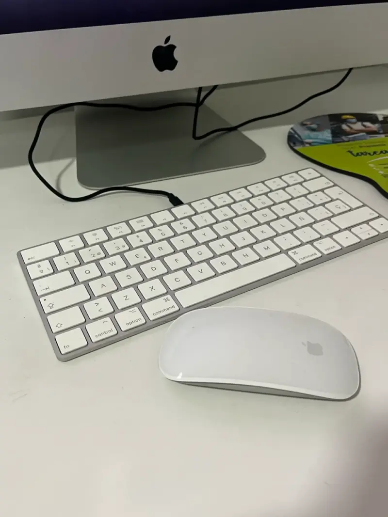 IMAC 2017 27” Pantalla retina 5K con detalle - 4