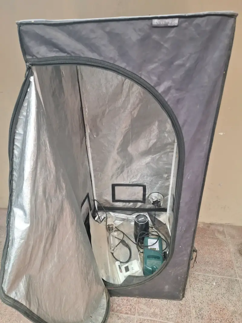 Carpa de cultivo interior con accesorios Cultibox - 1