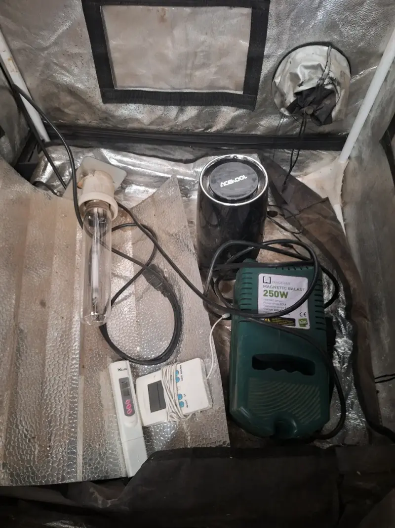 Carpa de cultivo interior con accesorios Cultibox - 2