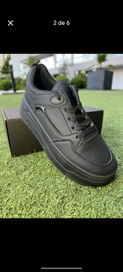 Zapatillas deportivas negras unisex - miniatura 1