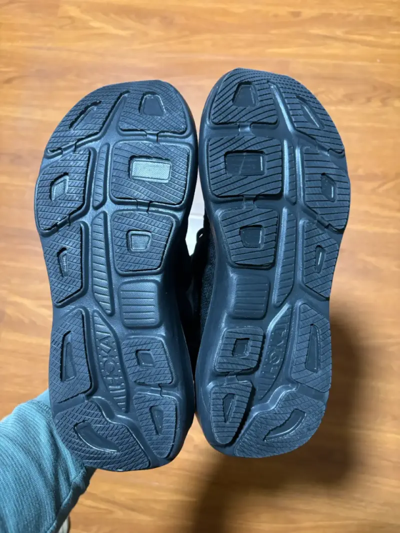 Zapatillas running Hoka negras para hombre - 2