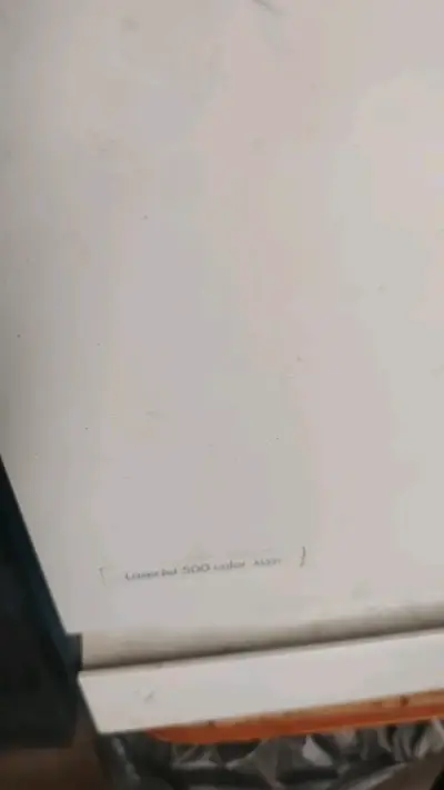 Impresora HP LaserJet 500 Color M551 usada - miniatura 2