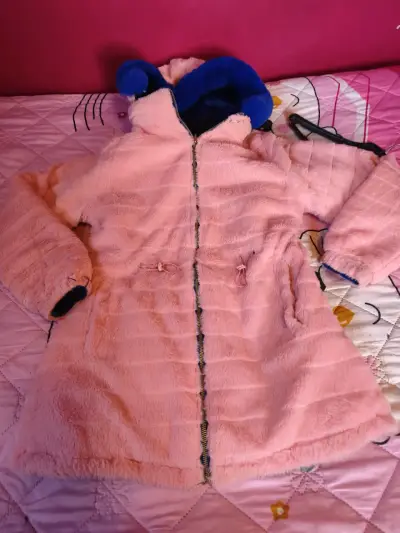 Chaqueta reversible azul y rosada muy abrigadora - miniatura 2
