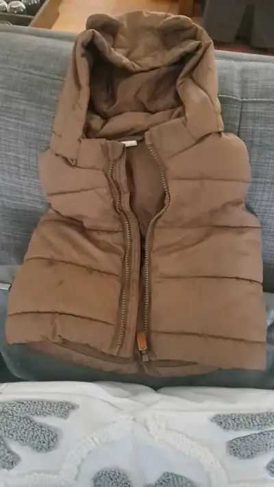 Parka acolchada marrón con capucha - miniatura 1