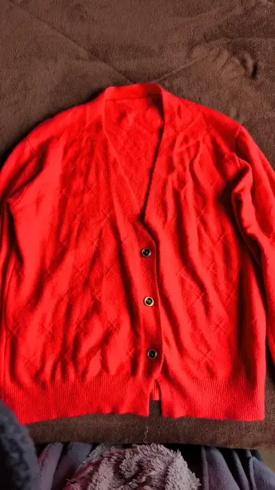 Chaleco rojo de lana para mujer - miniatura 1