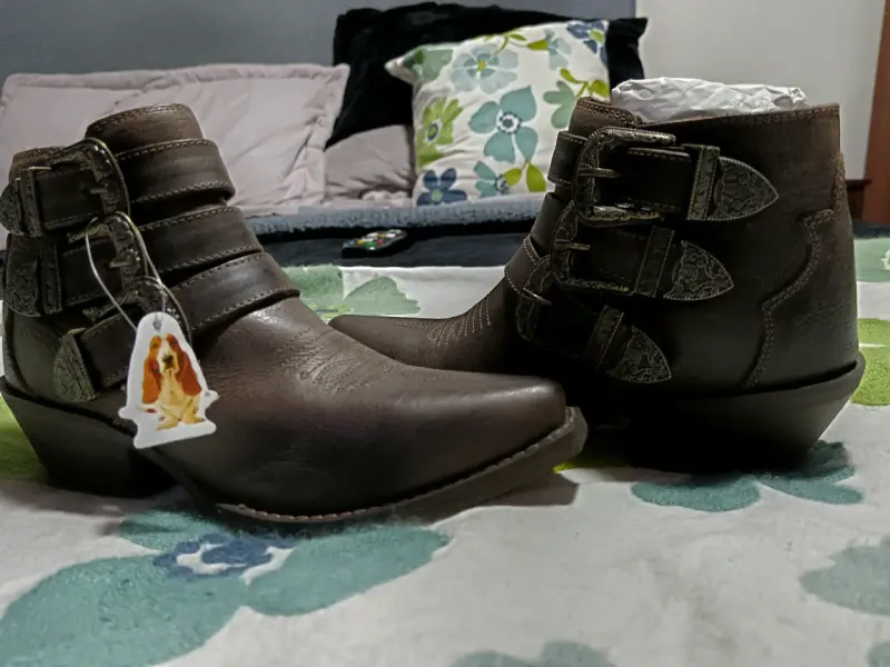 Botines de cuero marrón con hebillas para mujer - 1