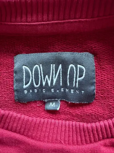 Polerón rojo con diseño de calavera Down Up - miniatura 2
