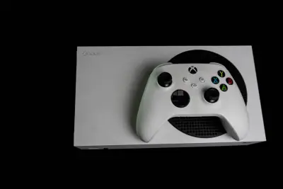 Consola Xbox Series S con Control Blanco y Gamesir - miniatura 1