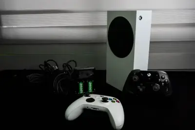 Consola Xbox Series S con Control Blanco y Gamesir - miniatura 6
