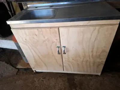 Mueble de cocina con lavaplatos de acero inoxidable - miniatura 2