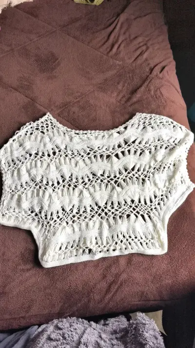 Top tejido blanco de encaje para mujer - miniatura 1