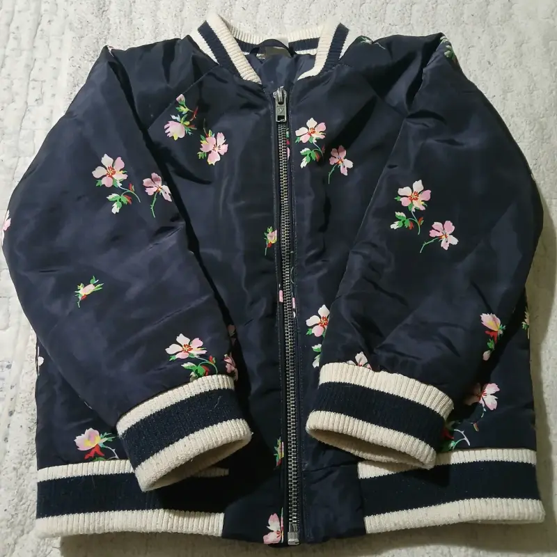 Chaqueta bomber azul con flores para mujer - 6